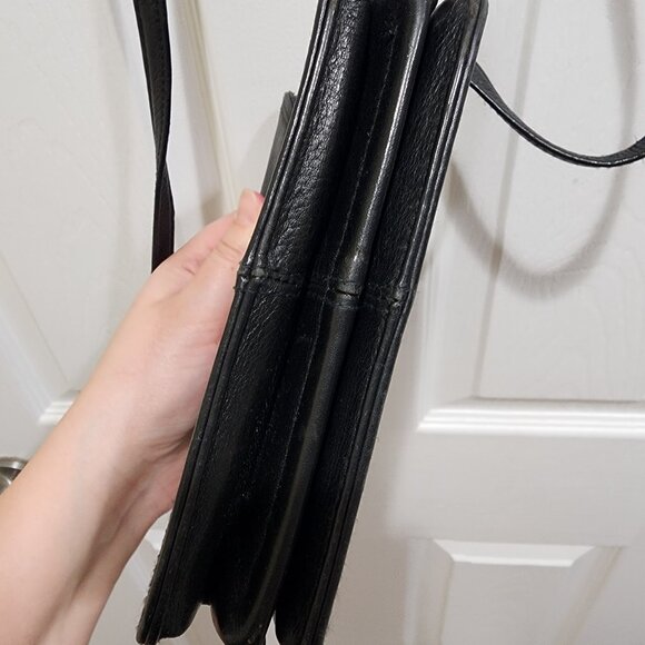 Vintage Picard Black Leather Handbag with Gold-Tone Closure - Made in Germany - Picture 8 of 14